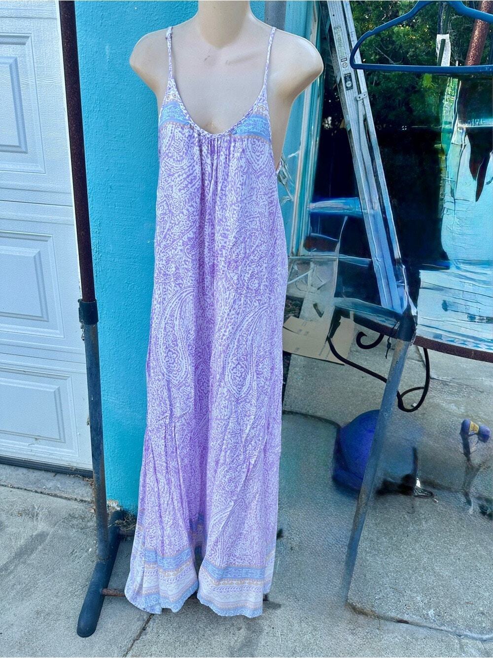 NWT HIPPIE BOHO BORDER PRINT FLOWY MAXIDRESS